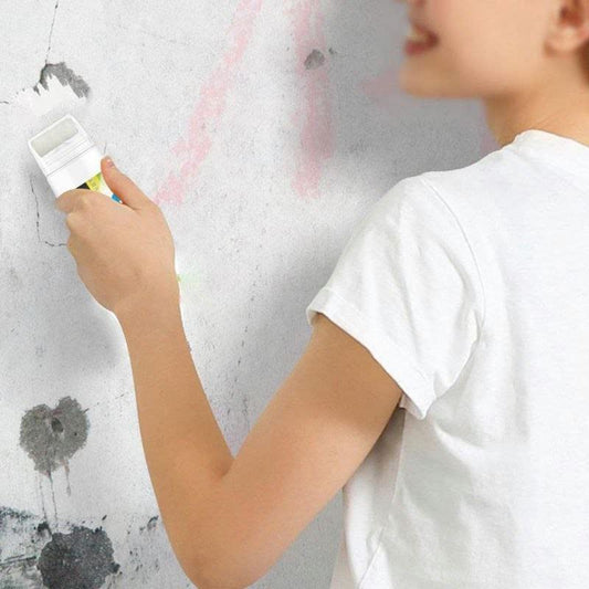 Pommade de réparation murale à rouleau.