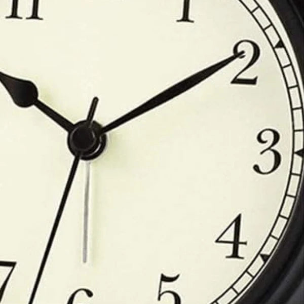 Réveil lumineux à quartz.