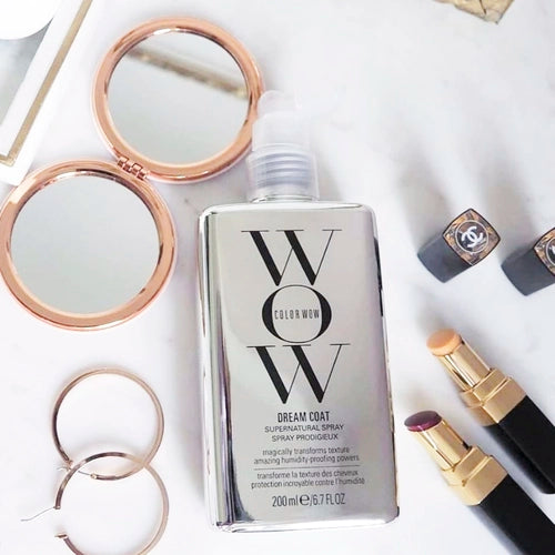 Gel hydratant pour les cheveux.