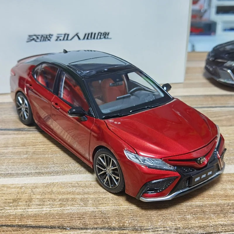 🚗 Toyota Camry 2021 Sport – 8ᵉ génération (1/18).