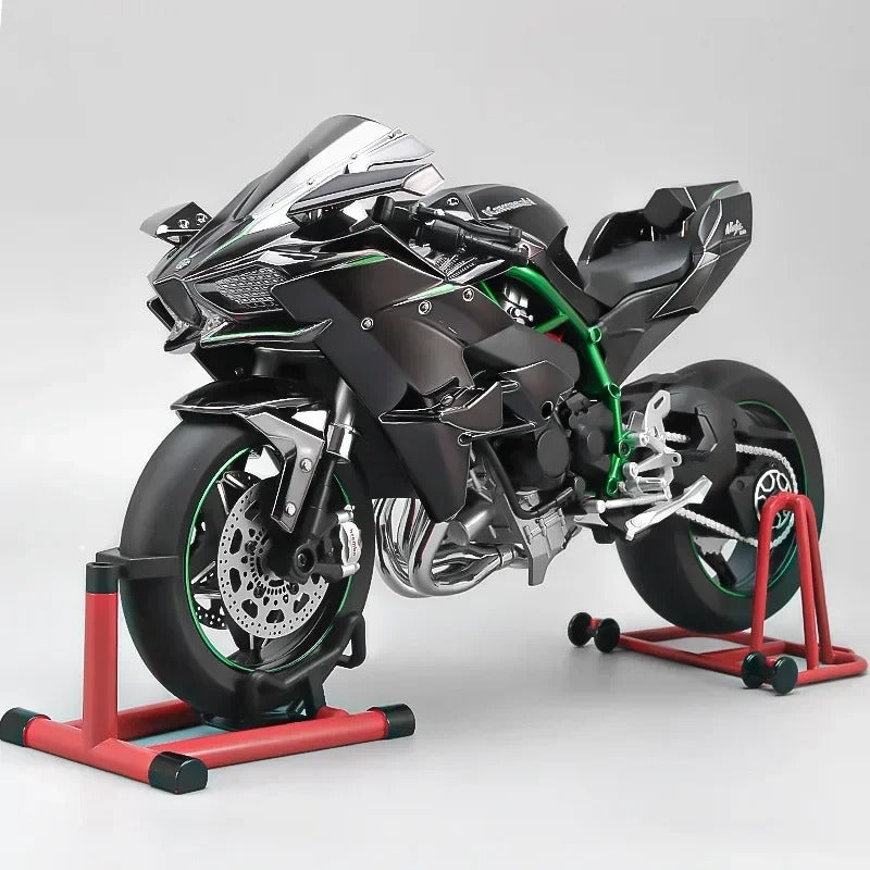 Modèle réduit Kawasaki Ninja H2R à l’échelle 1:6.