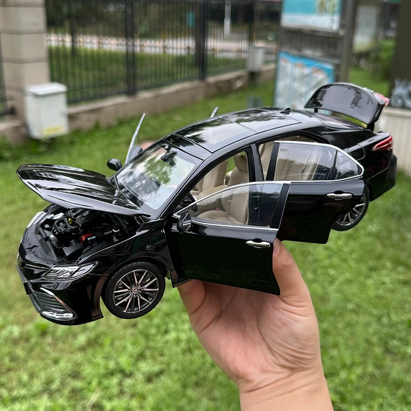 🚗 Toyota Camry 2021 Sport – 8ᵉ génération (1/18).