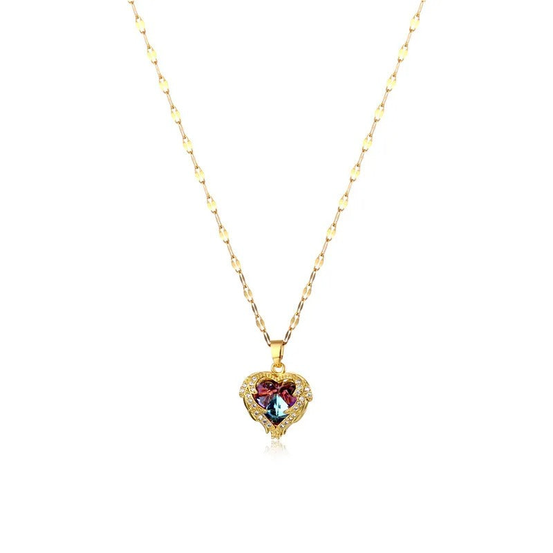 Collier de luxe en cristal cœur d'océan pour femme.