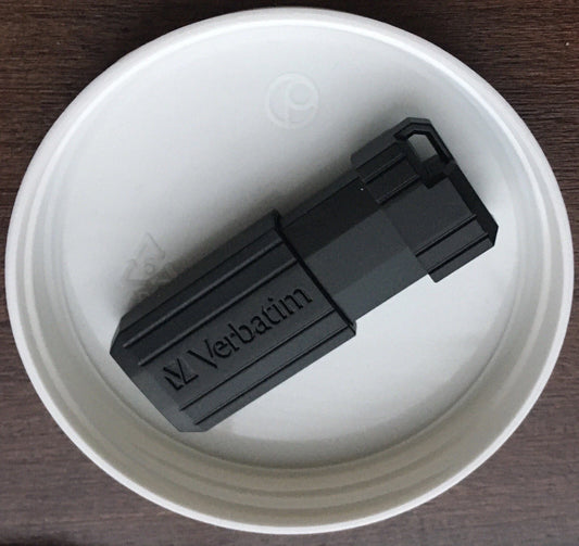Clé USB Verbatim 16 Go – Stockez et Transportez Vos Fichiers Partout Burkina