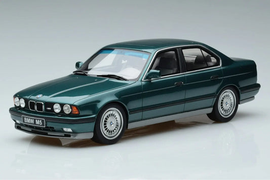 BMW M5 E34 1/18 – L’Âme d’une Légende.