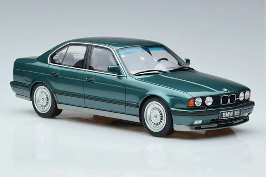 BMW M5 E34 1/18 – L’Âme d’une Légende.