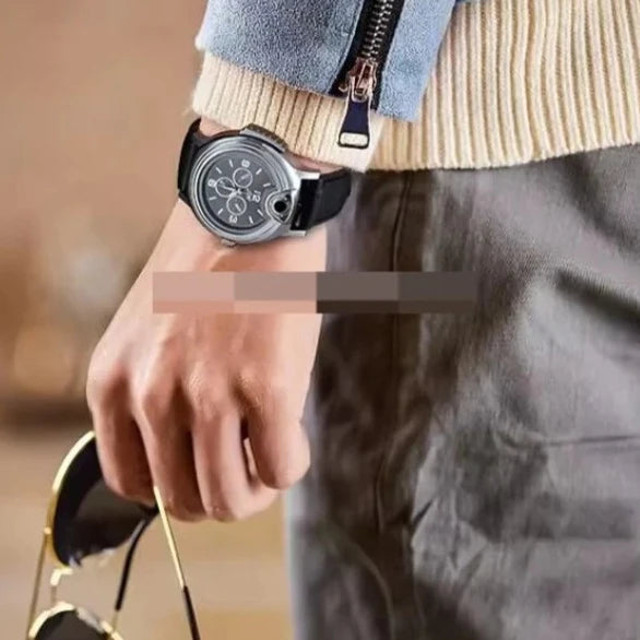 Toute nouvelle montre à quartz pour homme avec briquet intégré.