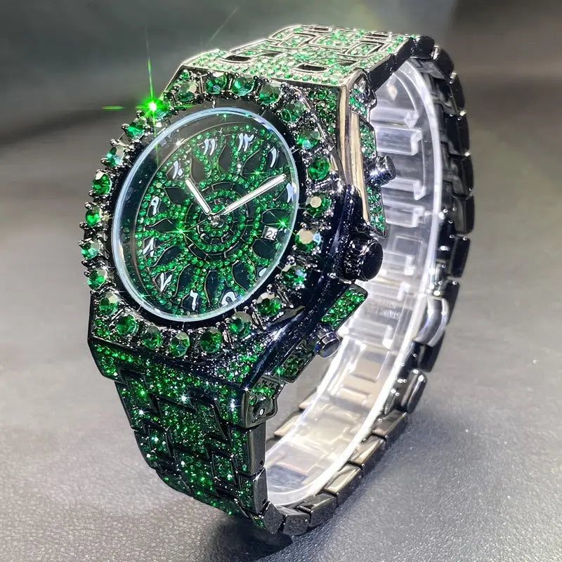 Montre de luxe hip-hop pour homme avec strass verts.