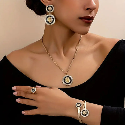 Ensemble de bijoux “Lion Royal”.