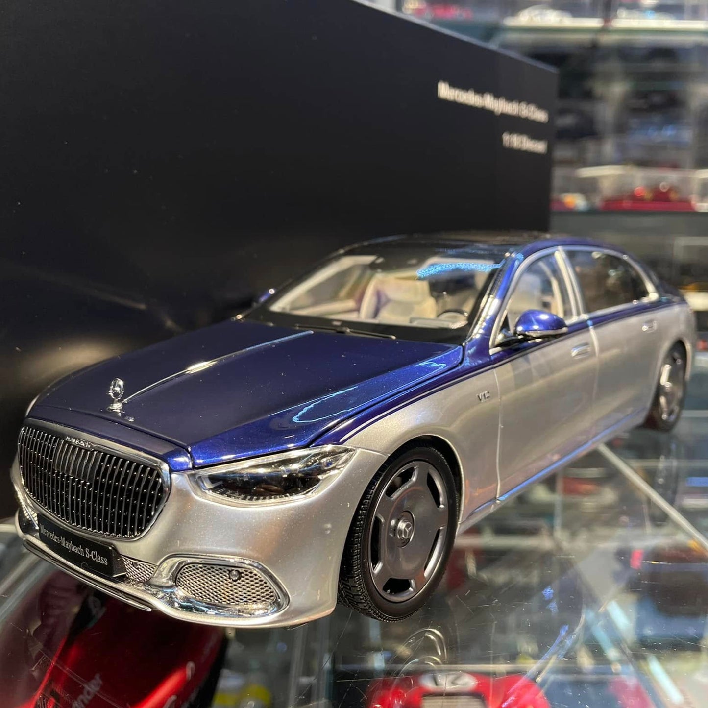 Mercedes-Maybach S680 1:18 – Le luxe ultime à portée de main