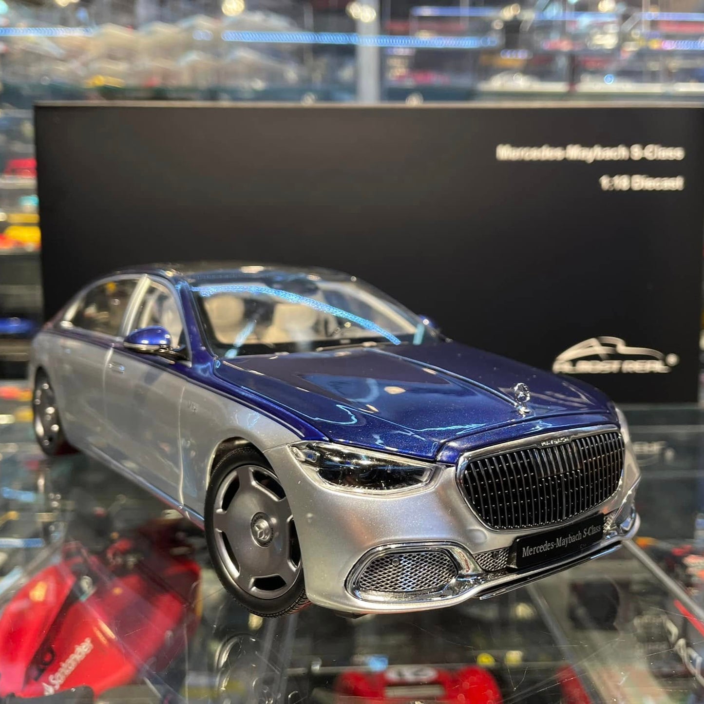 Mercedes-Maybach S680 1:18 – Le luxe ultime à portée de main