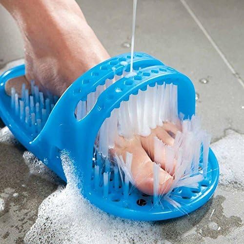 Chaussons de douche nettoyants pour les pieds.