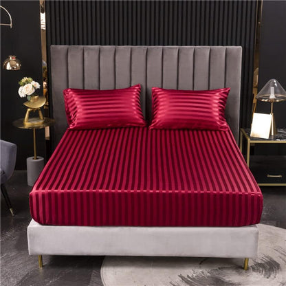 Draps de lit et taies d'oreiller en fibre froide pour lit double.