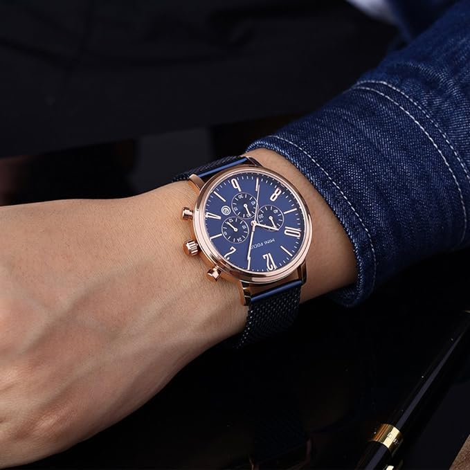 Montre-bracelet chronographe pour hommes.