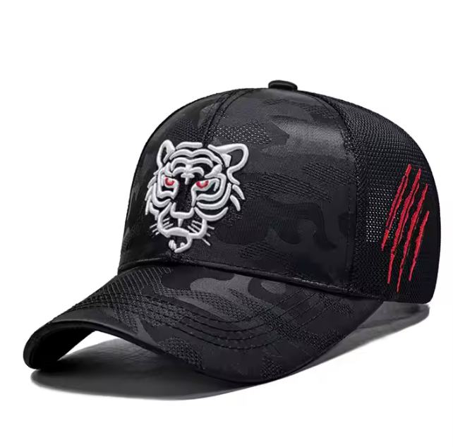 Casquette pour homme avec tête de tigre.