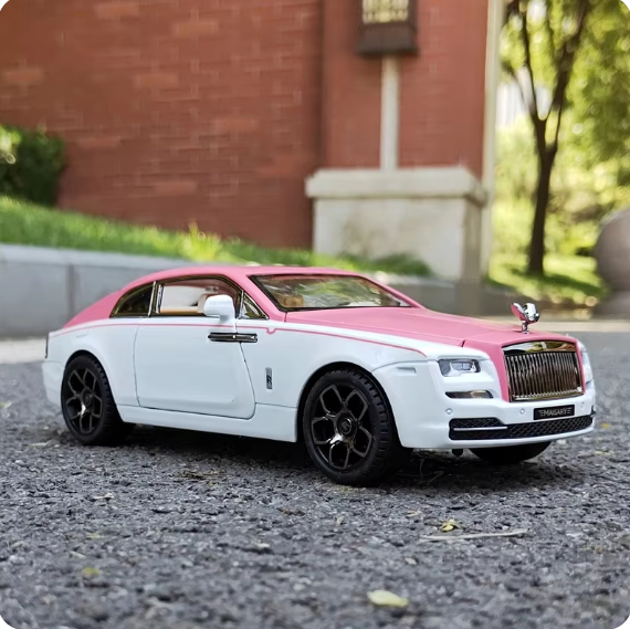 Model Rolls-Royce Phantom Die-cast 1:32 .