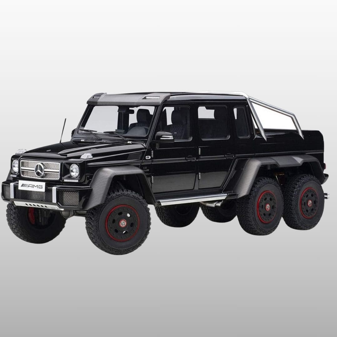Réplique à l'échelle 1/18 du Mercedes-Benz G63 AMG 6x6.
