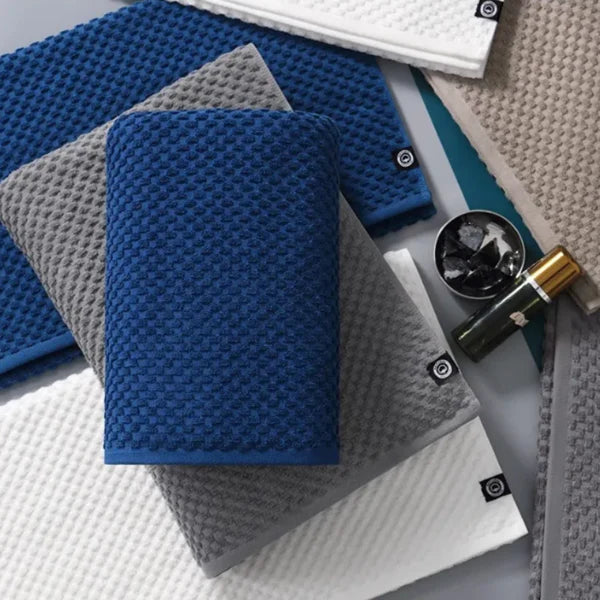 Pack exclusive de 5 serviettes de bain multi-usages.