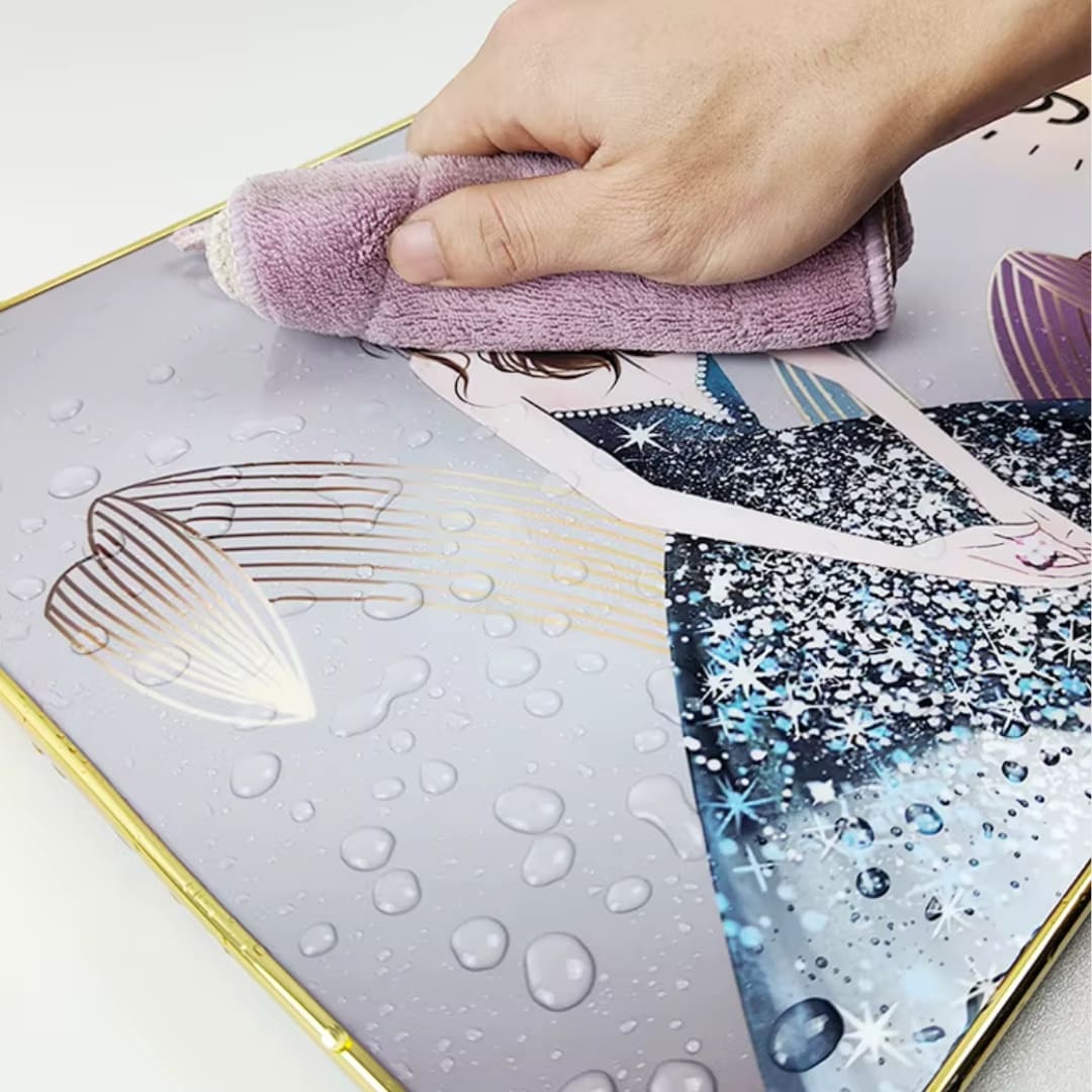 Horloge murale décorative multifonction.