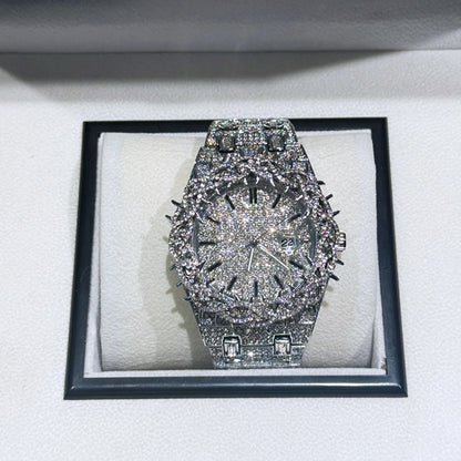 Montre Homme “Ice King” – Full Strass, Lumineuse & Étanche.