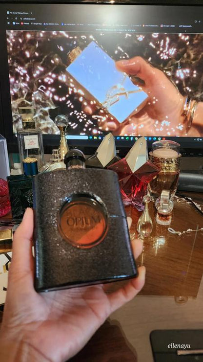 Black Opium - L'Essence de l'Audace Féminine