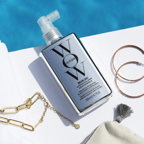 Gel hydratant pour les cheveux.