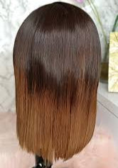 Perruques de haute qualité et d'aspect naturel.