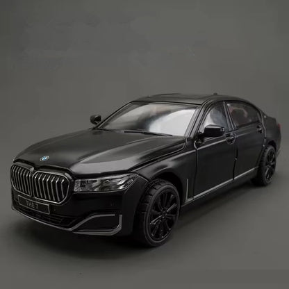 BMW 760Li Miniature – Le summum du luxe en format réduit 🚘✨