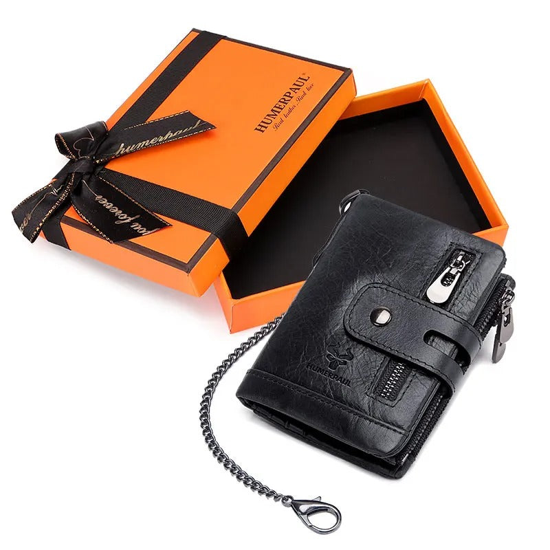 Portefeuille vintage avec chaîne.