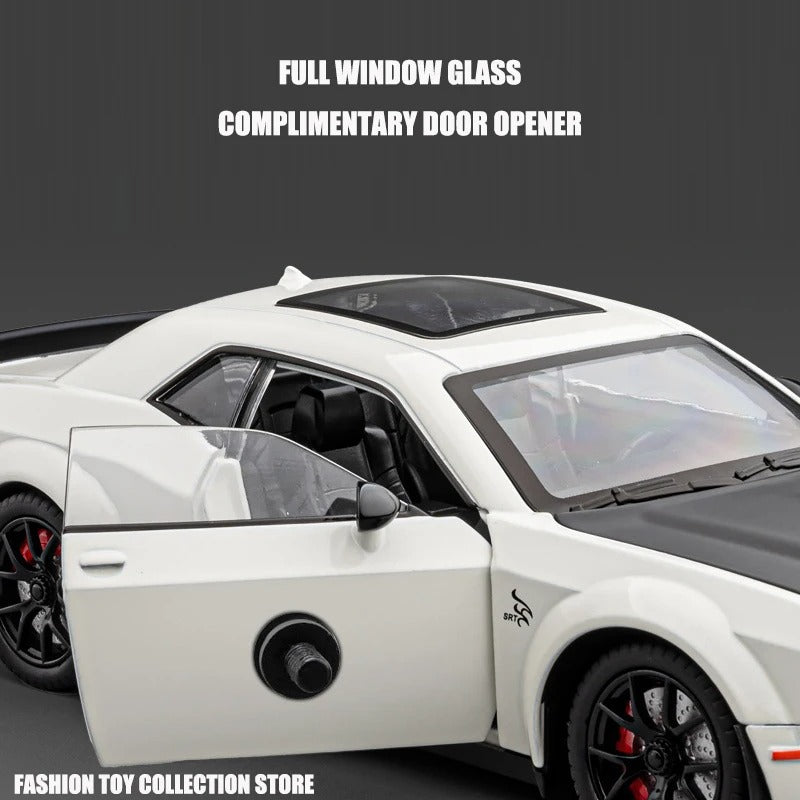 Dodge Challenger Hellcat 1:24.