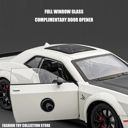 Dodge Challenger Hellcat 1:24.