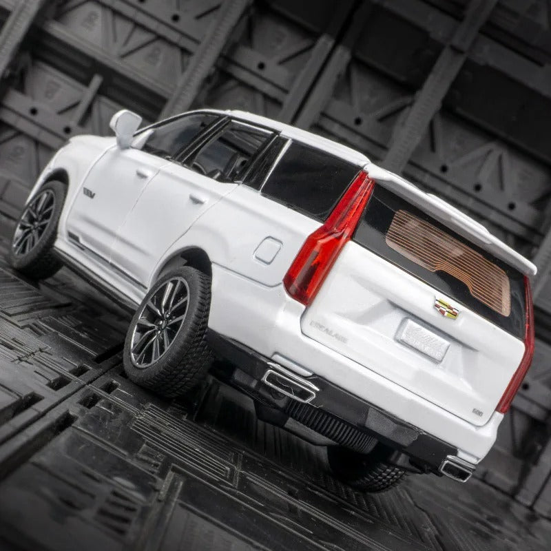 Cadillac Escalade 600 – Modèle Réduit Métal Haut de Gamme à l’échelle 1:32