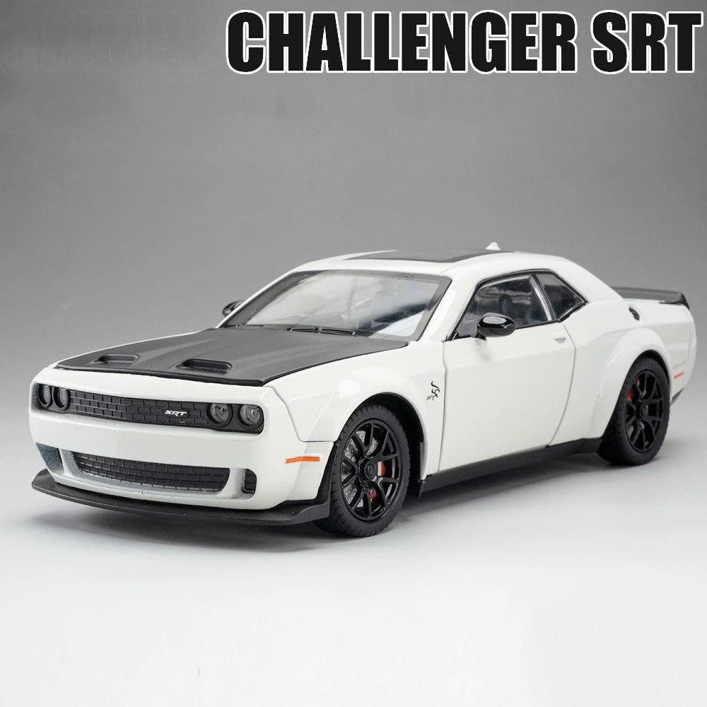 Dodge Challenger Hellcat 1:24.