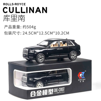 Réplique à l'échelle 1:24 du Rolls-Royce Cullinan avec son, lumières et rétrofriction.
