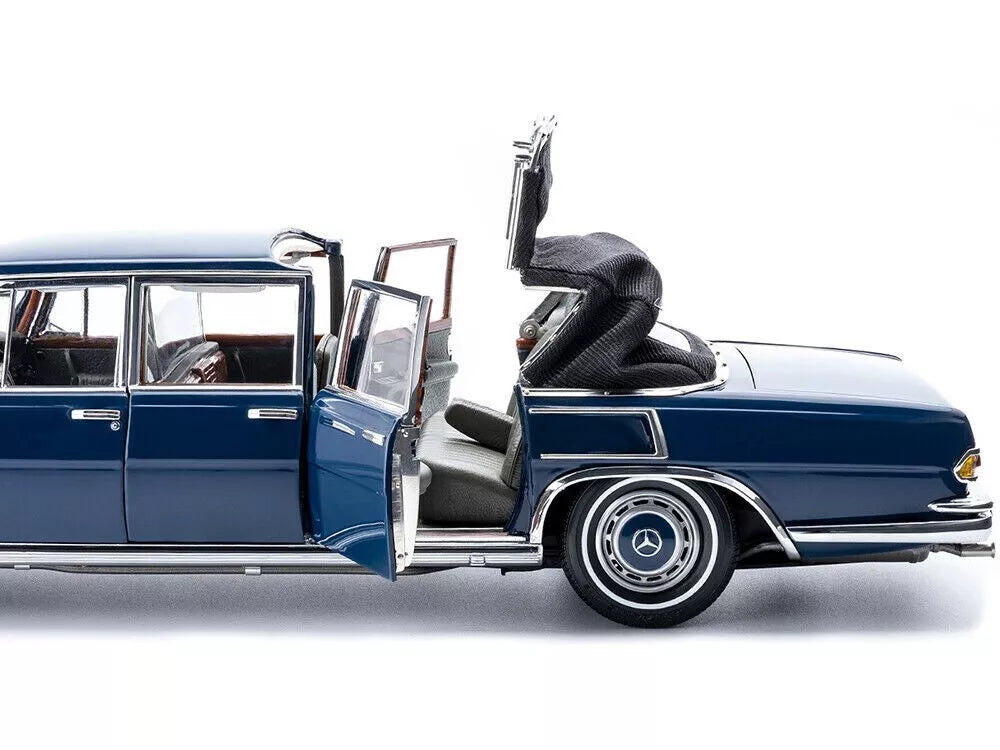 Mercedes 600 Pullman Landaulet miniature.