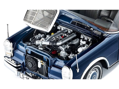 Mercedes 600 Pullman Landaulet miniature.