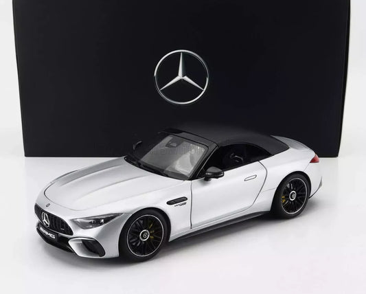Voiture miniature au 1/18 SL 63 AMG R232.