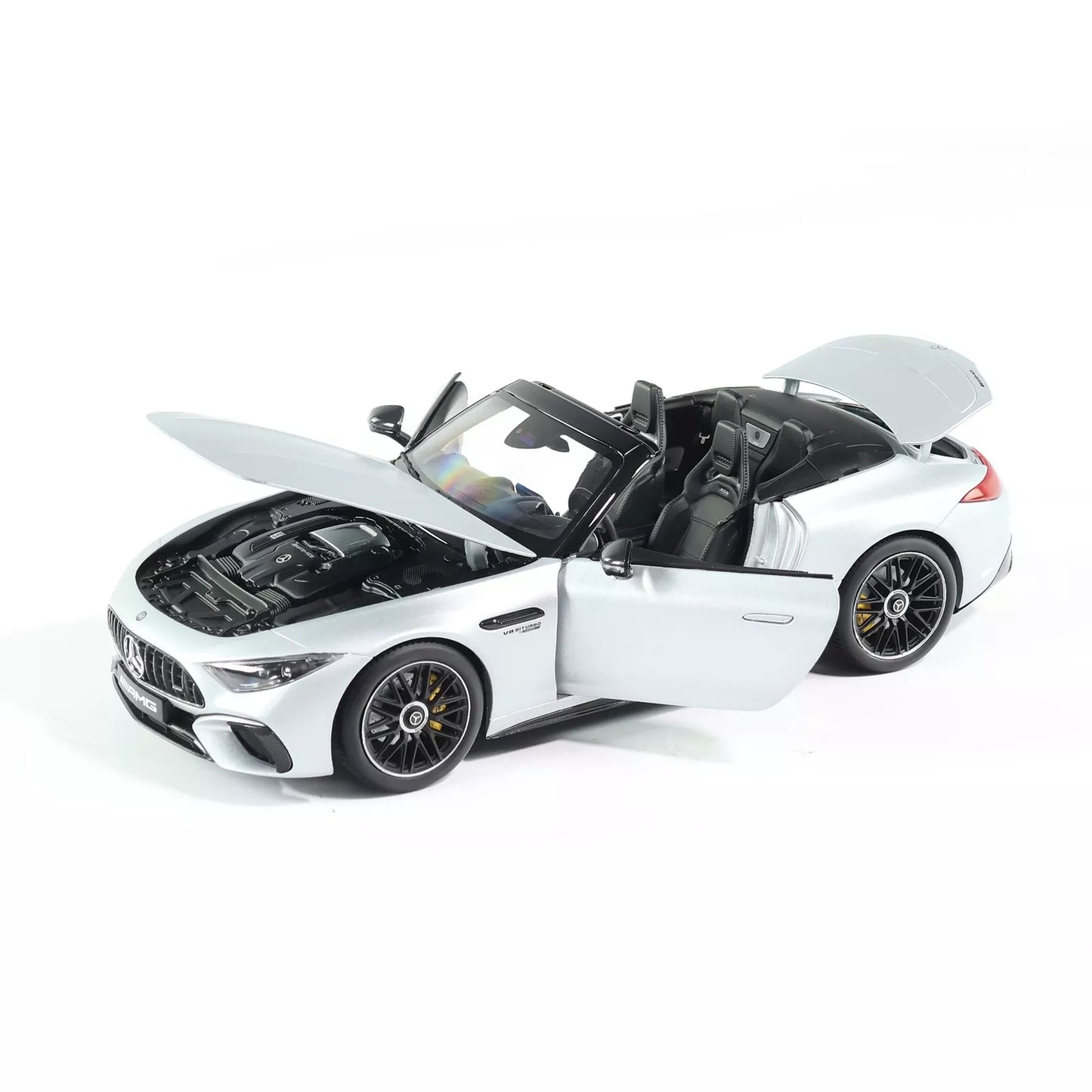 Voiture miniature au 1/18 SL 63 AMG R232.